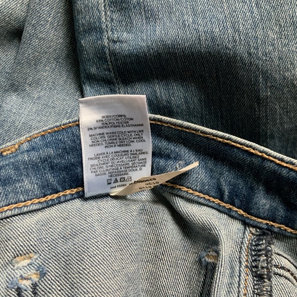 UEC*** EXPRESS MID WASH BUTTON UP CROPPED RELAXED FIT JEANS SIZE 2R - Picture 6 of 6